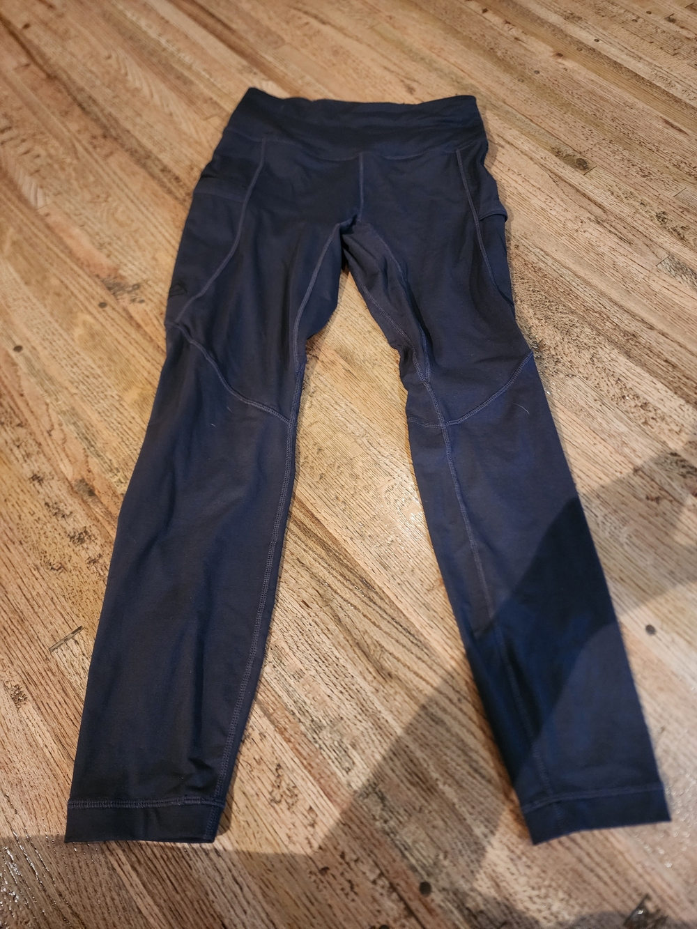 Women’s Navy Active Leggings with Side Pockets